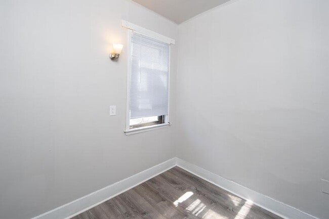 Building Photo - 53 Main St