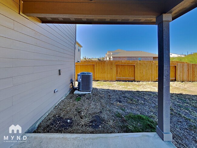 Building Photo - 9107 Crestway Rd