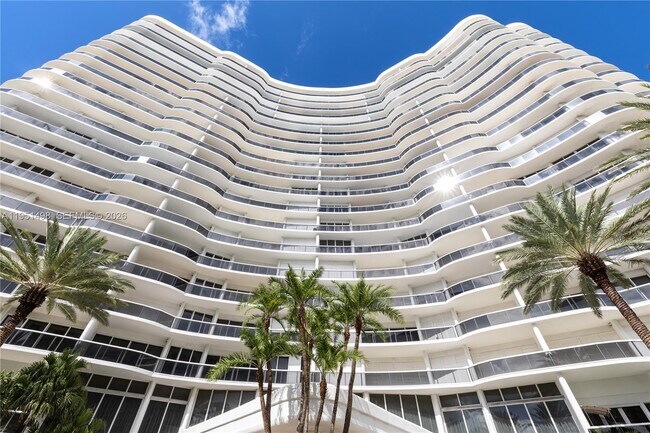 Building Photo - 9601 Collins Ave