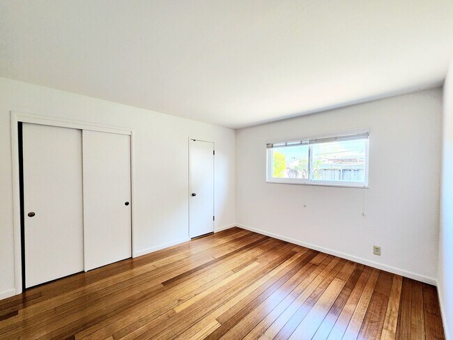 Building Photo - 3 bedroom home in San Mateo