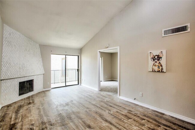 Building Photo - 10075 Westpark Dr