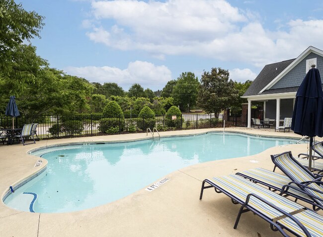 Building Photo - 5-Bedroom Home w/ Fenced-in BackYard in Knightdale