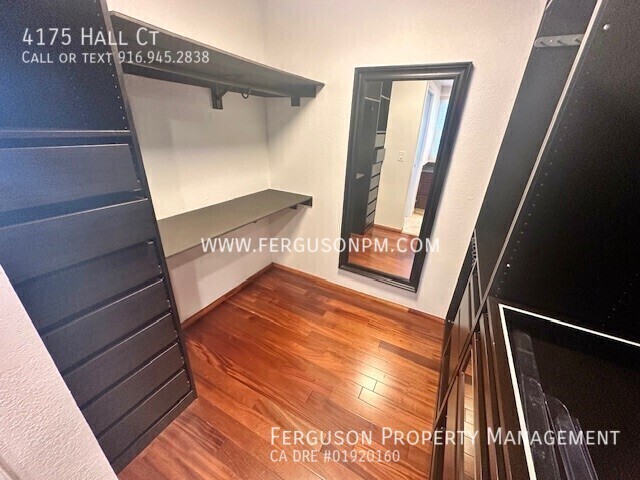 Building Photo - 4175 Hall Ct