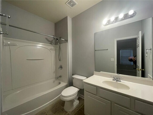 Building Photo - 6050 China Rose Ln