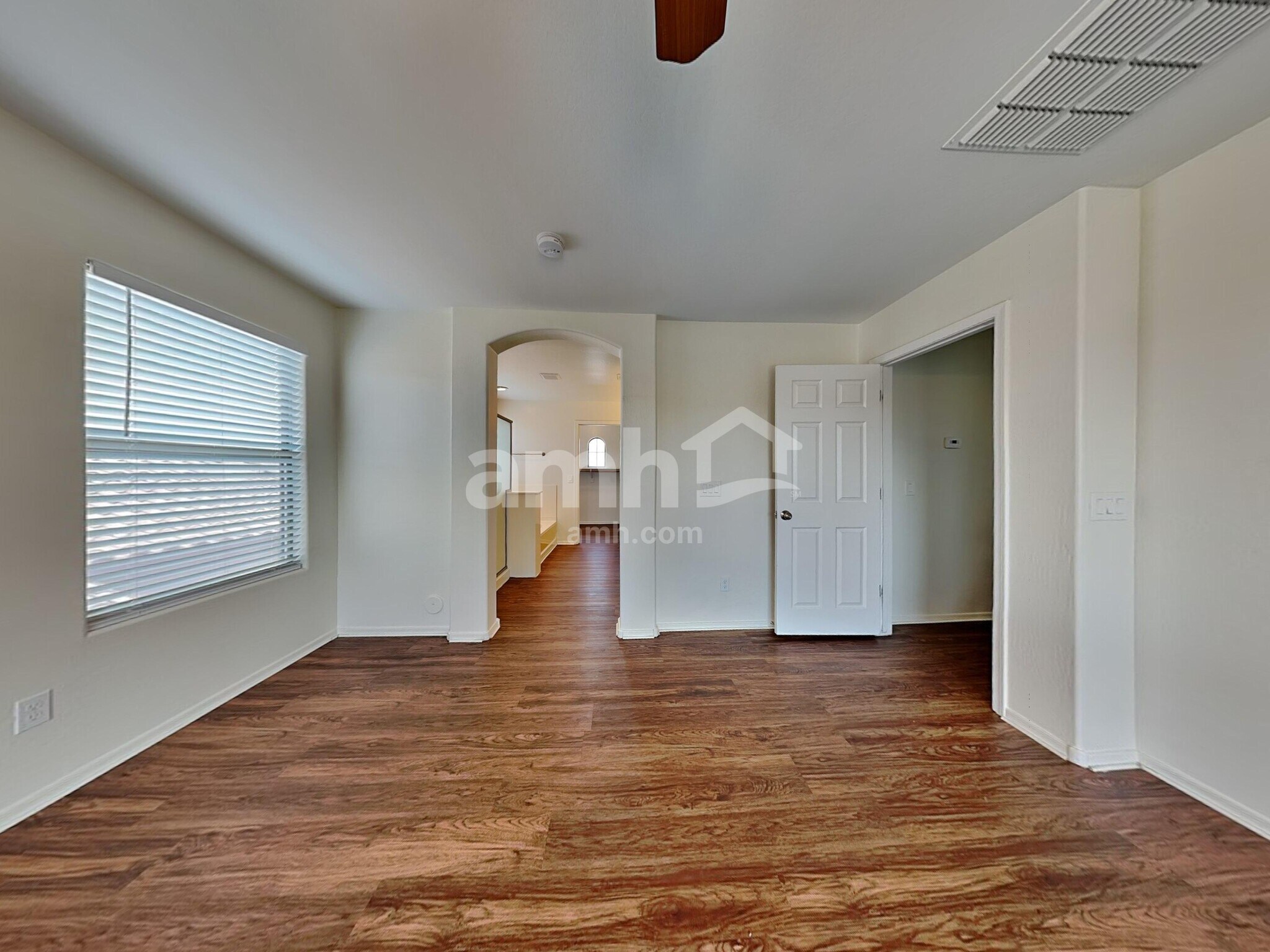 Building Photo - 7825 S 73rd Ln