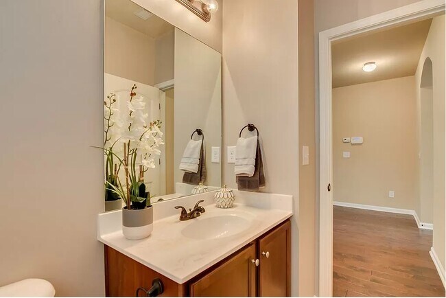 Building Photo - 151 Seaton Ave