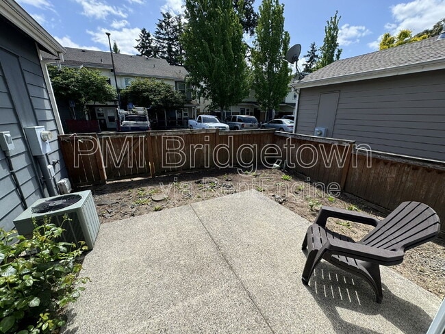 Building Photo - 4944 N Hudson St