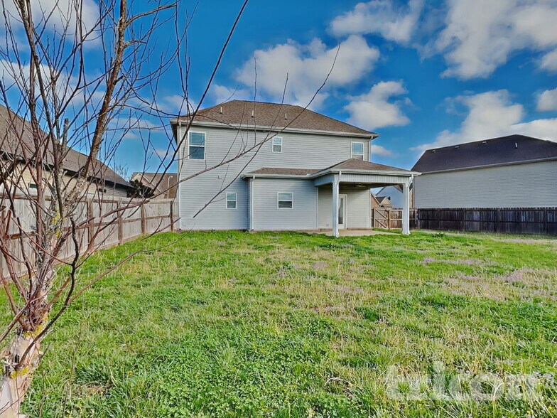 Building Photo - 2043 Shafer Dr