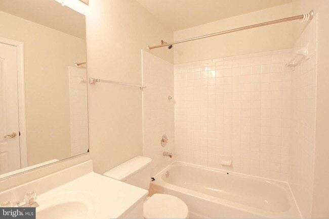 Building Photo - 925 Jubal Way