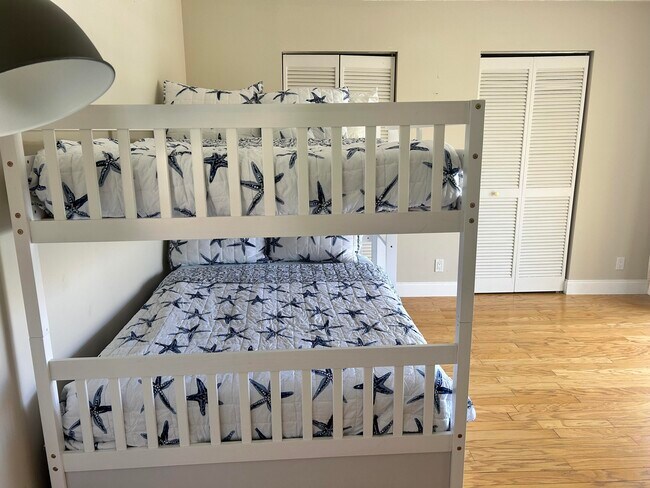 Building Photo - 274 Seabreeze Cir