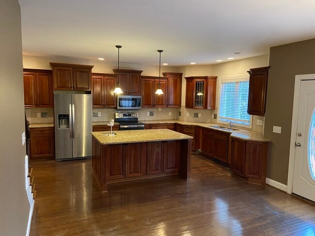 Building Photo - 100 Beacon Hill Pl