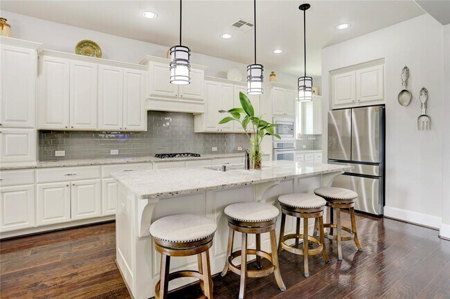 Building Photo - 10727 Stone Isle Ct
