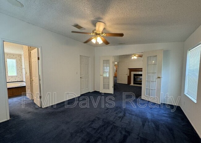 Building Photo - 149 Aster Ave