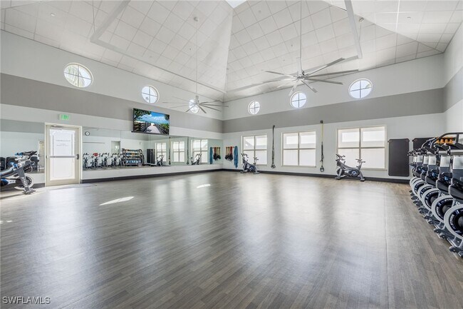 Building Photo - 20930 Island Sound Cir