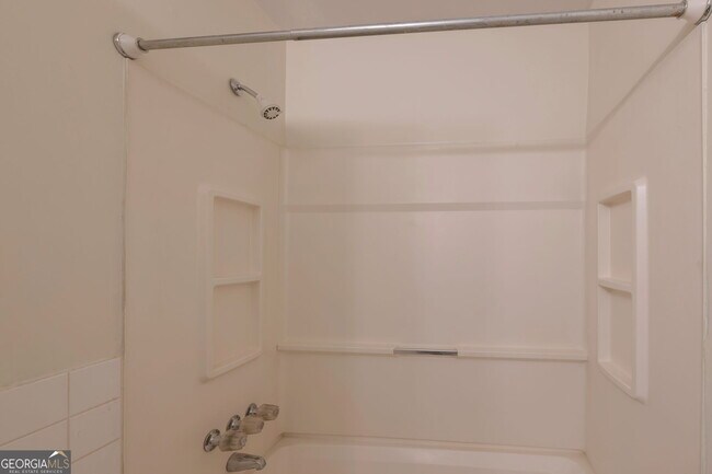 Building Photo - 5249 Cherry Hill Ln