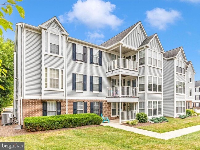 Building Photo - 615 Himes Ave