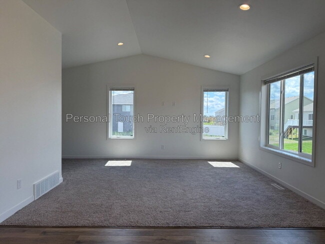 Building Photo - 6767 32nd St S