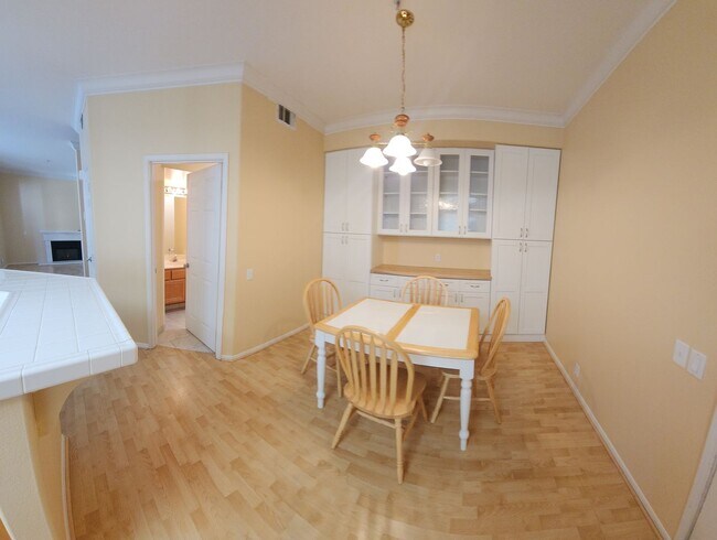 Building Photo - Fantastic home in the Arbors!