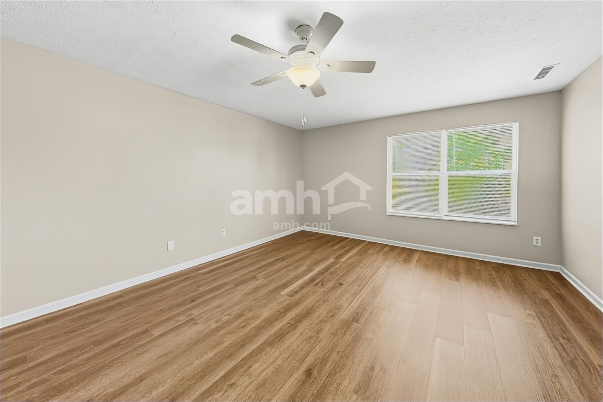 Building Photo - 7317 Wellwood Dr