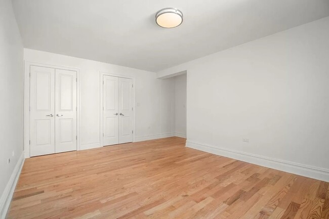 Building Photo - 97-25 64th Ave