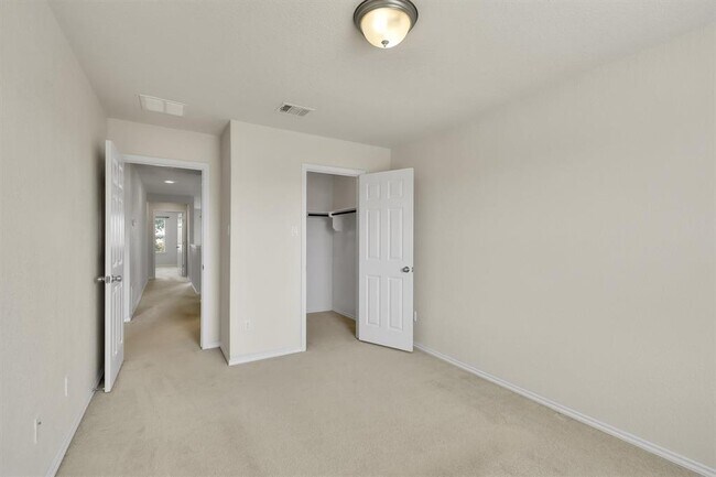 Building Photo - 16324 Copper Ellis Trace