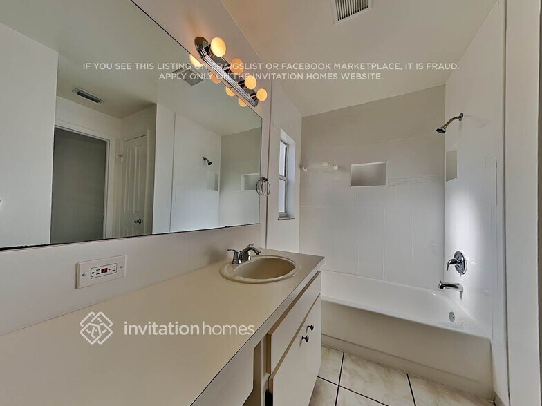 Building Photo - 1605 Elk Spring Dr