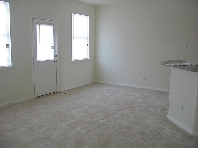 Building Photo - 15918 Langhamwood Ln