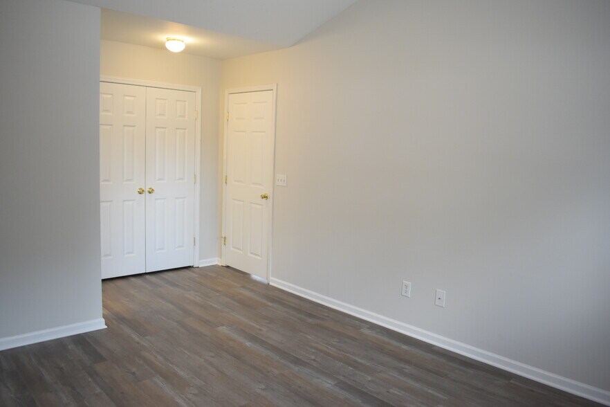 Building Photo - 708 Tabor Ln