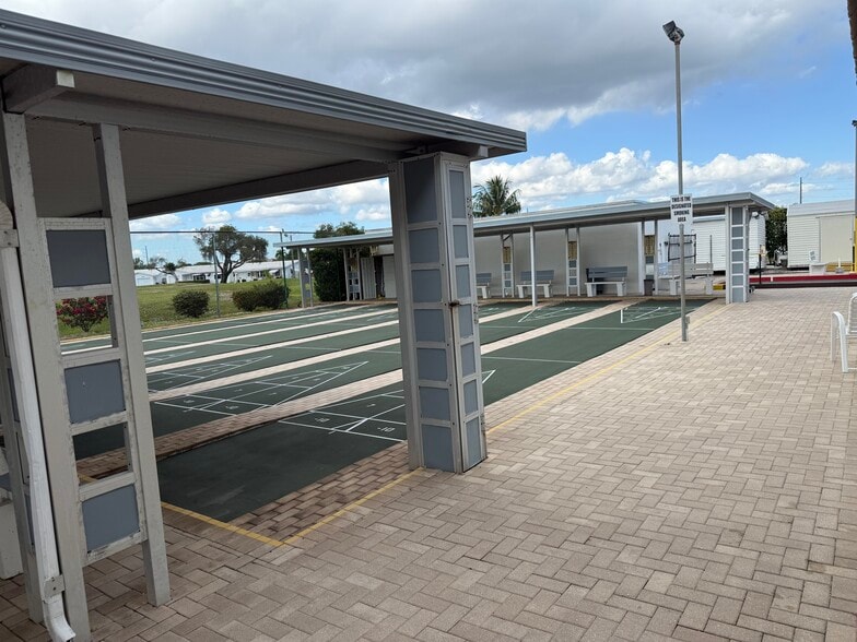 Building Photo - 1504 SW 18th St