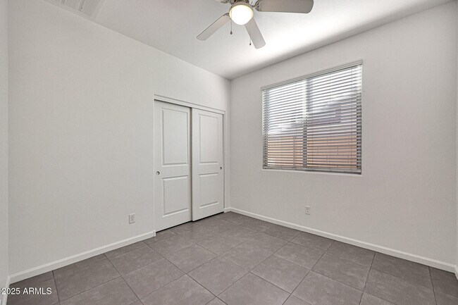 Building Photo - 12429 W Midway Ave