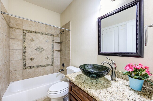 Building Photo - 5813 Washington Ave