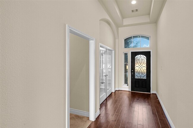 Building Photo - 28011 Hallimore Dr