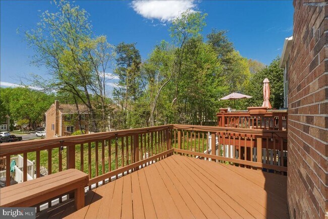 Building Photo - 1490 Autumn Ridge Cir