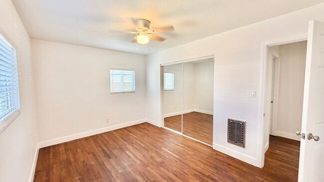 Building Photo - 1280 Alturas Rd
