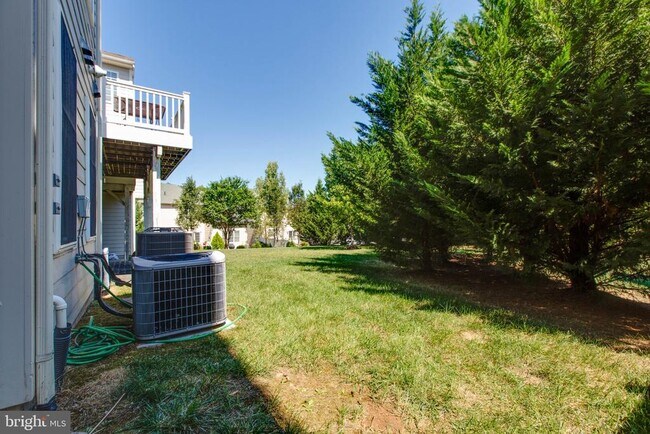 Building Photo - 7741 Crystal Brook Way