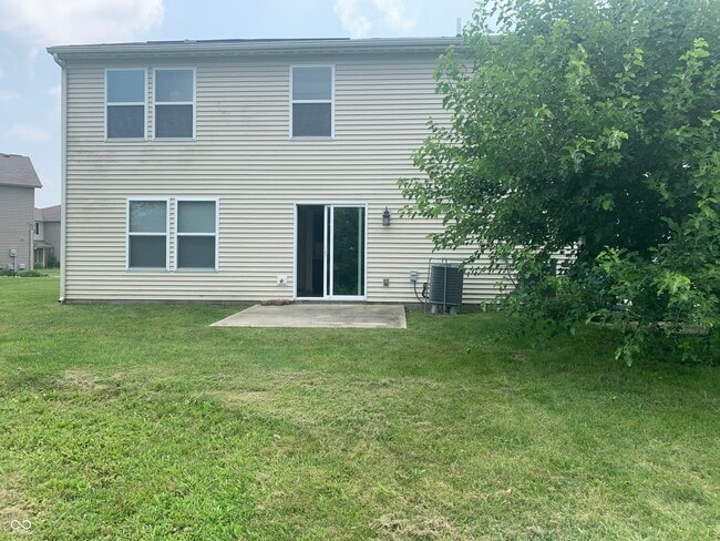 Building Photo - 2014 Falcon Ct