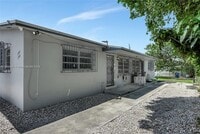 Building Photo - 2550 NW 68th St