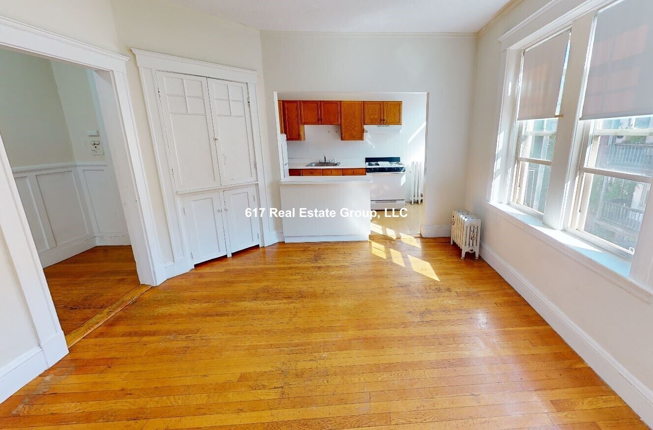 Building Photo - 1788 Beacon St