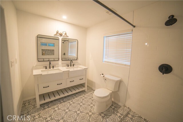 Building Photo - 43900 Carmel Cir