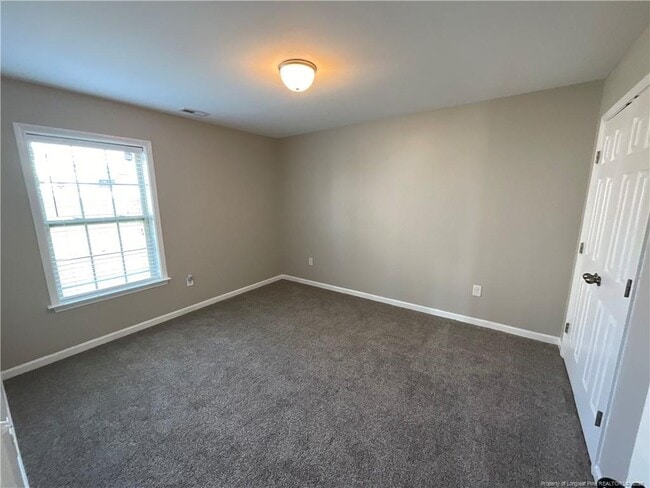 Building Photo - 52 Noble Ct