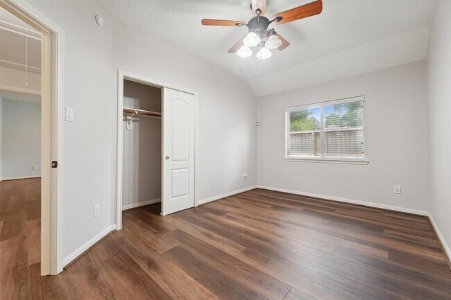 Building Photo - 4123 Stoneburg Dr