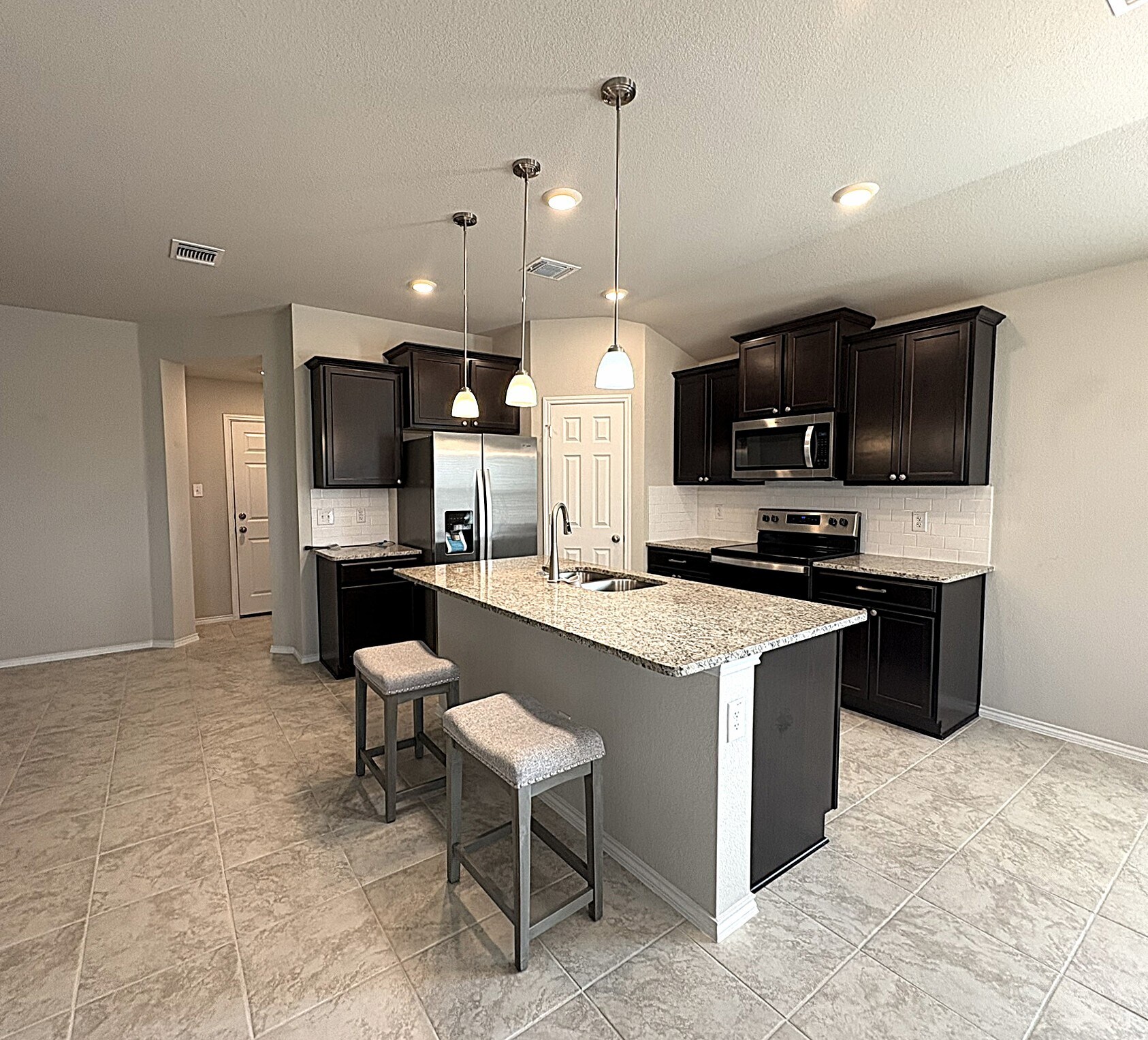 Building Photo - 2418 Corradino St