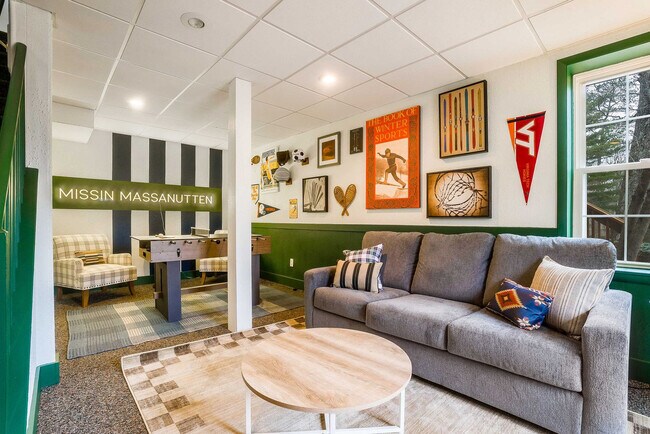 Building Photo - 2964 Hopkins Dr