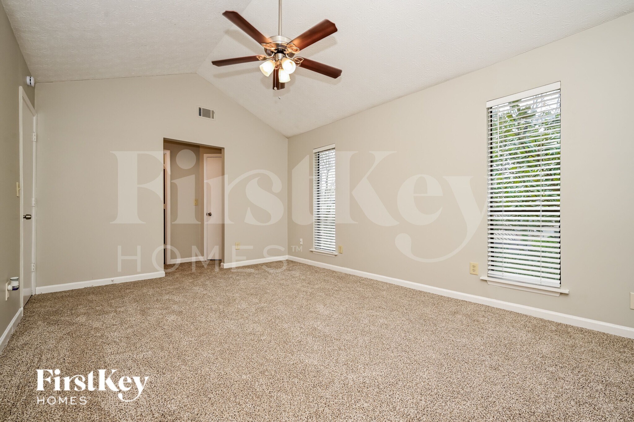 Building Photo - 5369 Biffle Ln