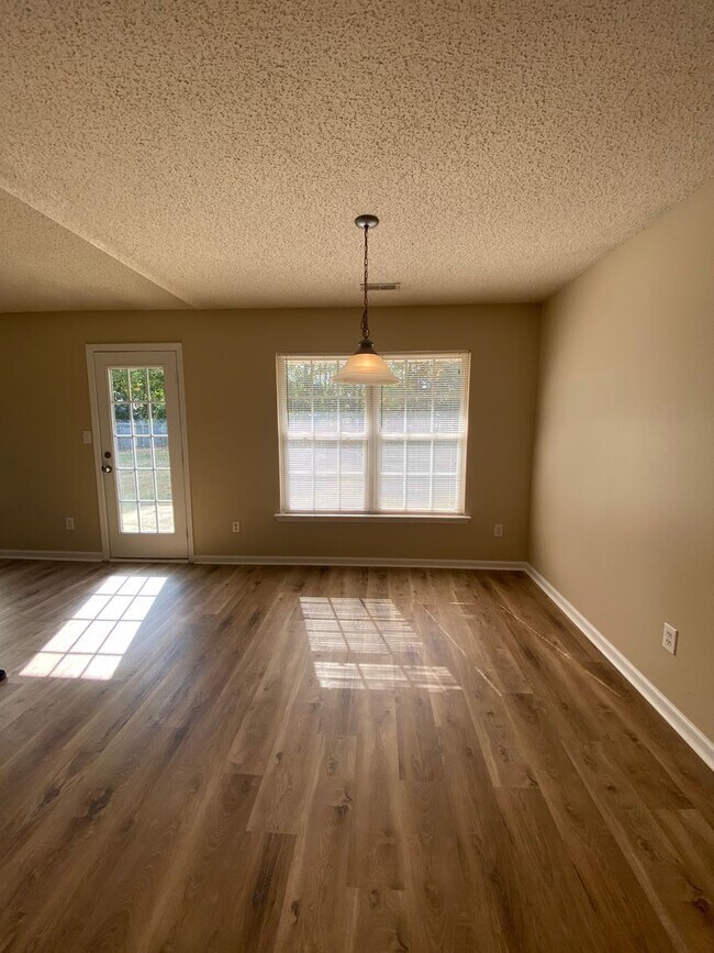 Building Photo - Available For Immediate Move-In!