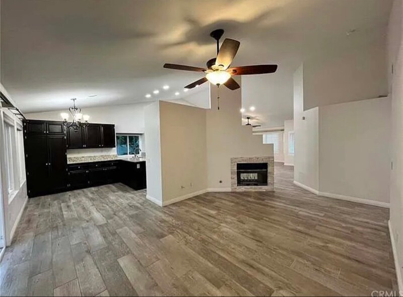 Building Photo - 2982 Briarwood Dr