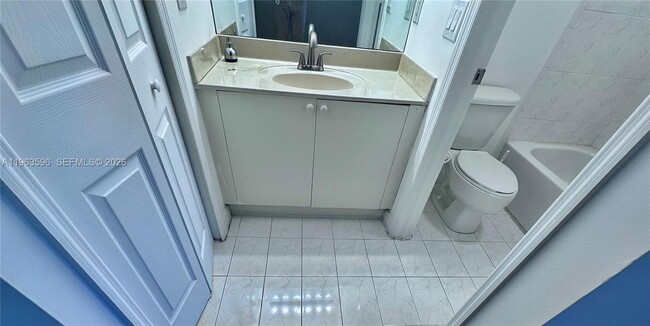 Building Photo - 1631 SE 30th St