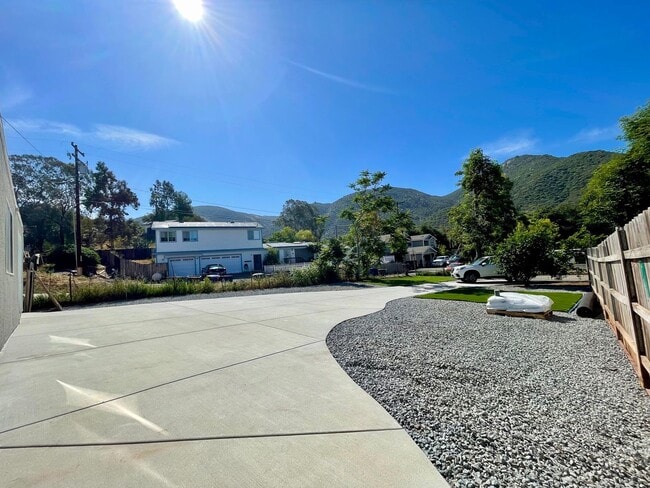Building Photo - Gorgeous 2 Bedroom 1 Bathroom ADU in El Ca...
