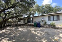 Building Photo - 1312 W Avenue D