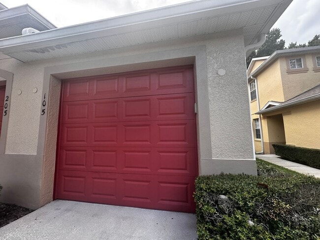 Building Photo - RIVER RUN COACH HOMES CONDO - 3BR/2BA - NE...